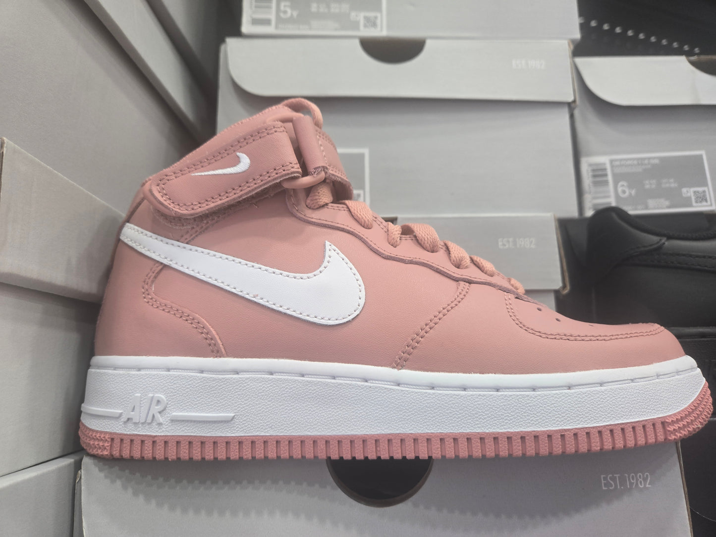 Air Force 1mid