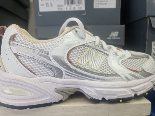 Newbalnce 530
